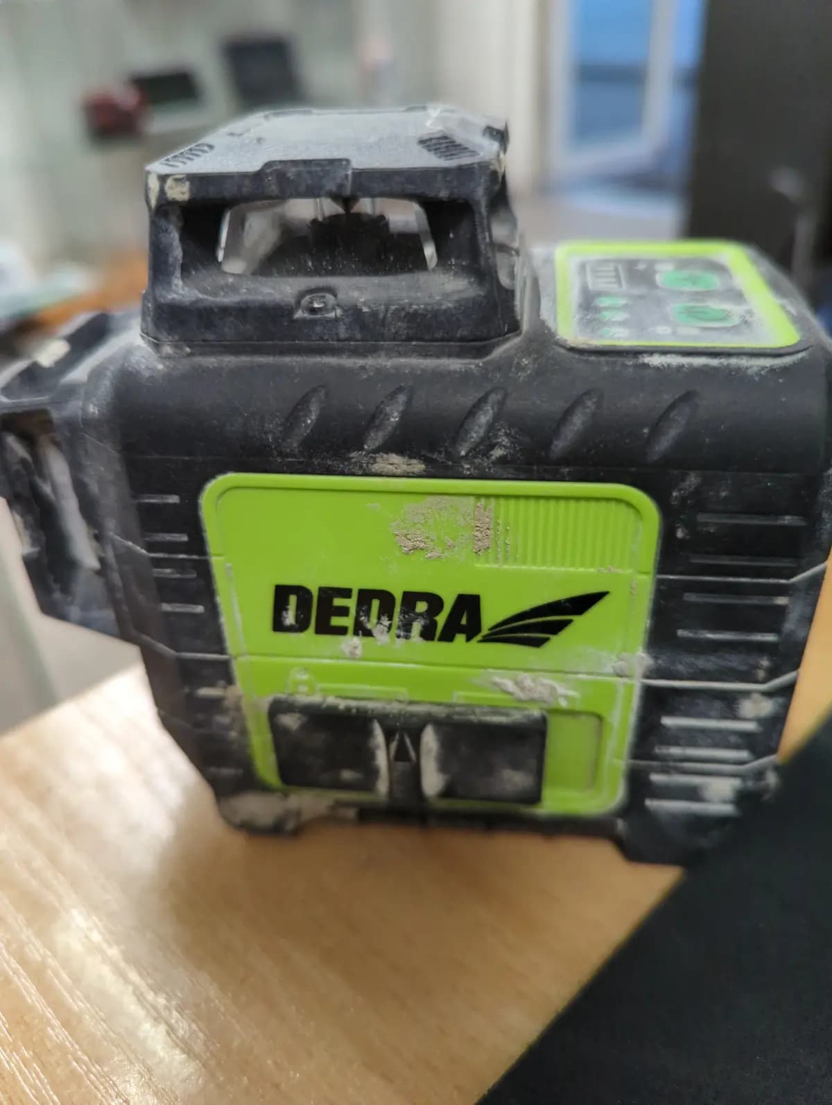 Laseris Dedra