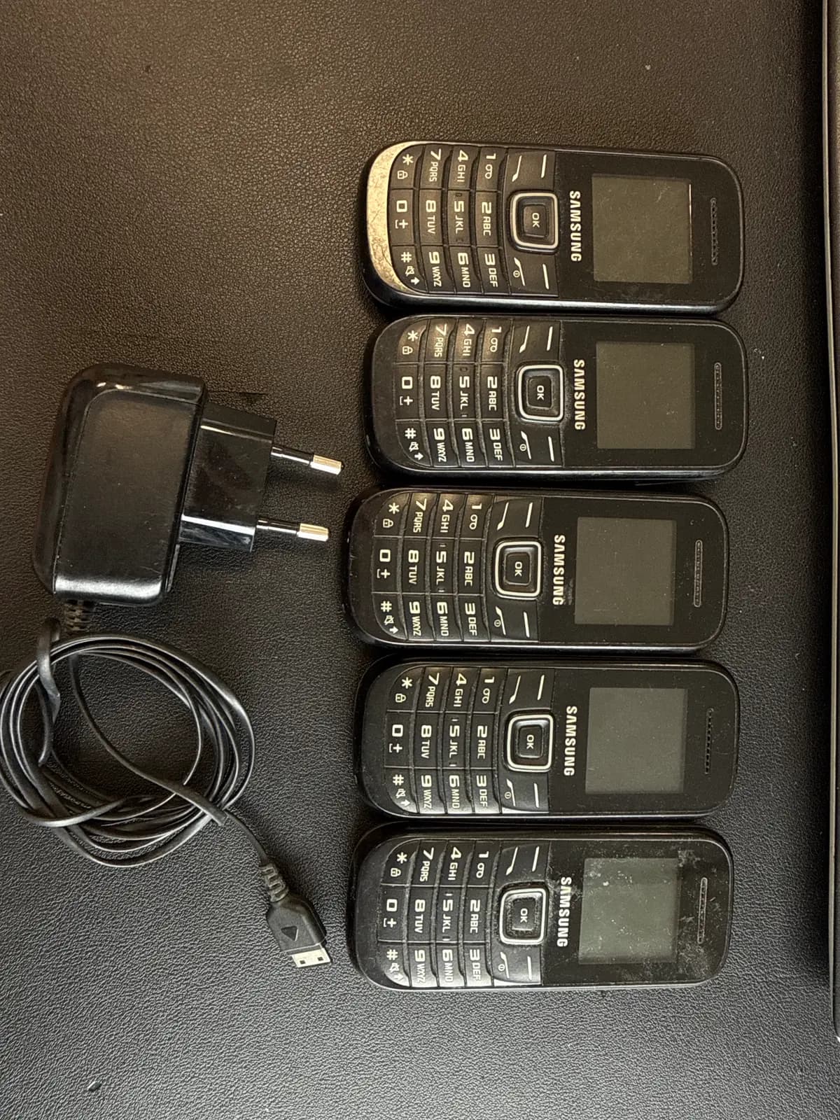 Mob.tel Samsung GT-E1200R